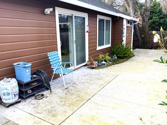 15 Coyle Creek Cir, Fair Oaks, CA 95628