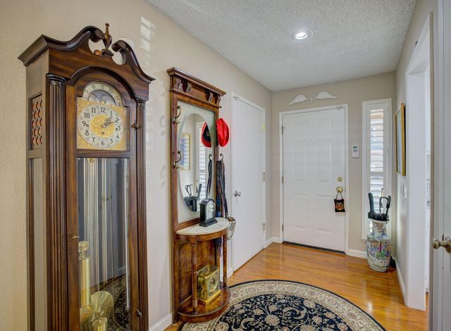 15 Coyle Creek Cir, Fair Oaks, CA 95628