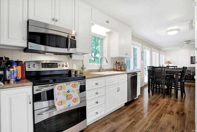 9408 N Derrett Road, Unionville, IN 47468
