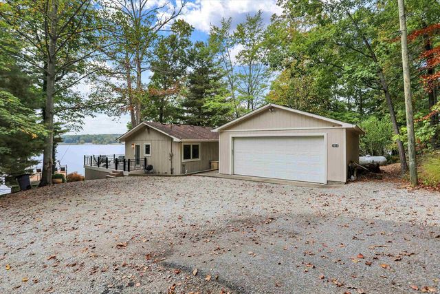 9408 N Derrett Road, Unionville, IN 47468