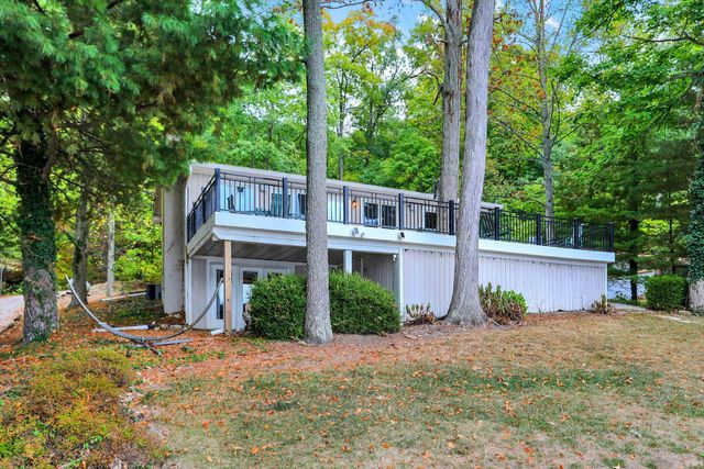 9408 N Derrett Road, Unionville, IN 47468