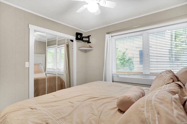 9408 N Derrett Road, Unionville, IN 47468