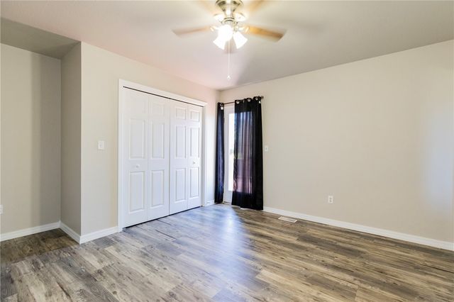 918 S 25th Street, Rogers, AR 72758