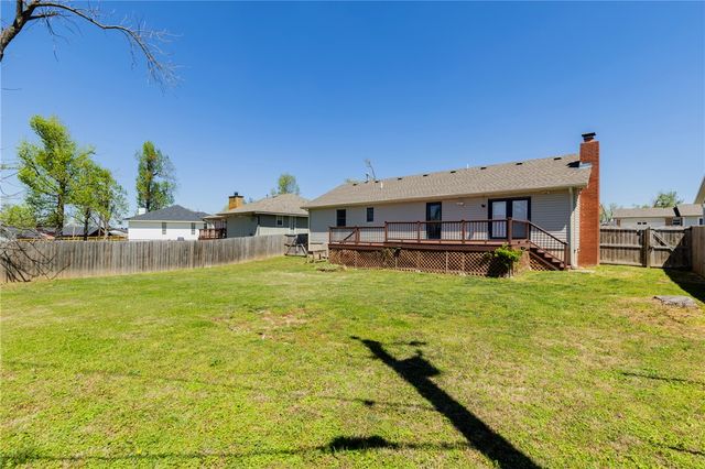 918 S 25th Street, Rogers, AR 72758