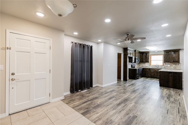 918 S 25th Street, Rogers, AR 72758