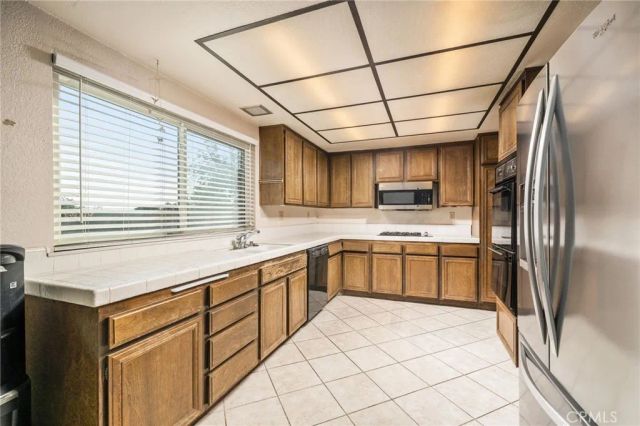 1432 Purdue, Upland, CA 91786