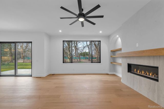 4546 Niagara Lane, Bloomfield Charter Township, MI 48301