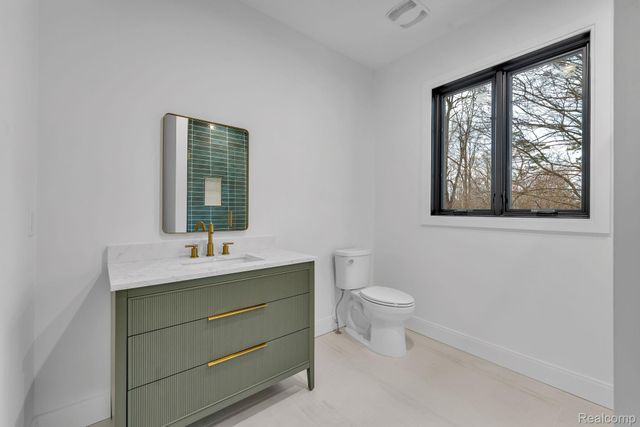 4546 Niagara Lane, Bloomfield Charter Township, MI 48301