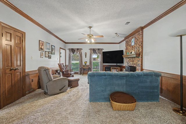 8882 HILLMAN WAY DR, Bartlett, TN 38133