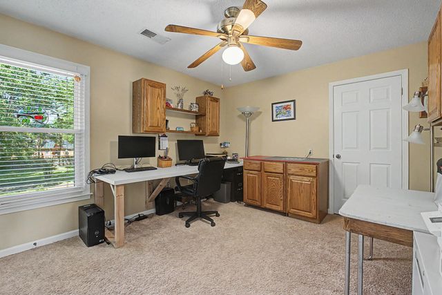 8882 HILLMAN WAY DR, Bartlett, TN 38133
