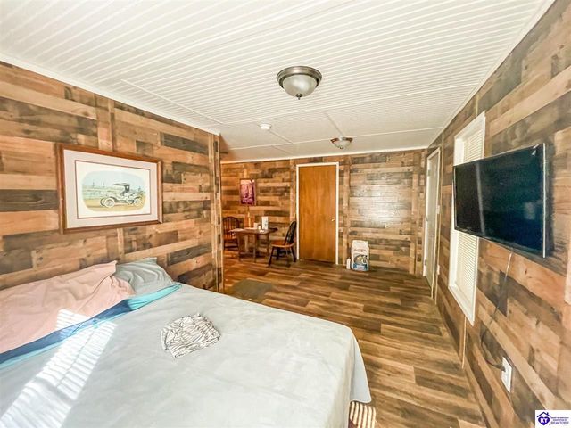 362 Lower Ridge Crest Road, Clarkson, KY 42726