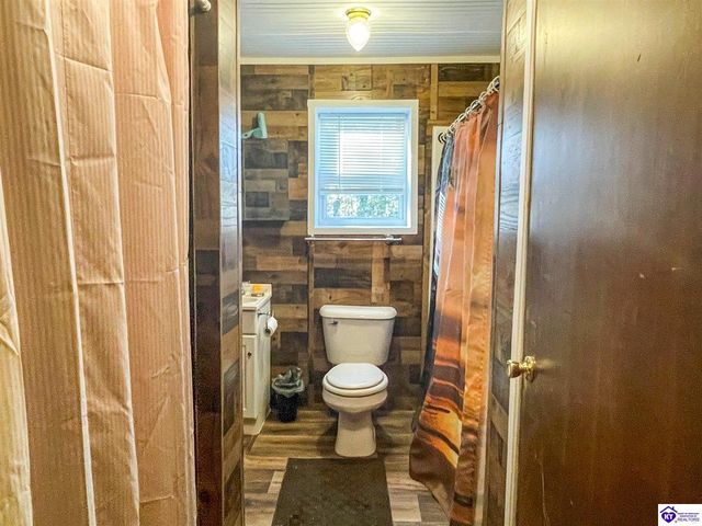 362 Lower Ridge Crest Road, Clarkson, KY 42726