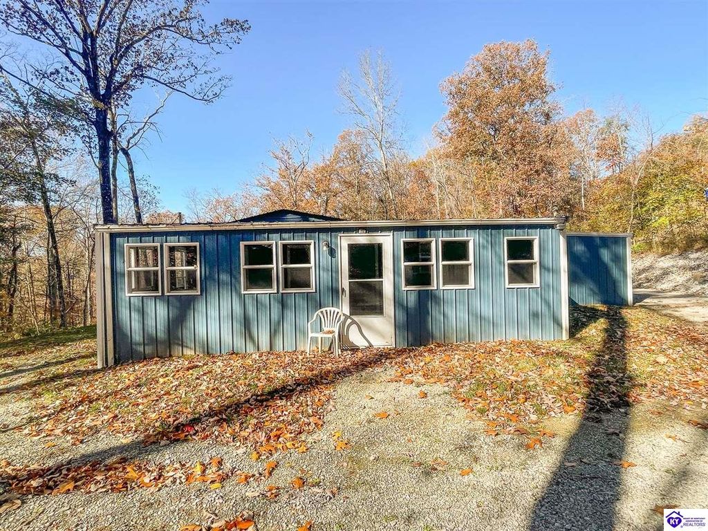 362 Lower Ridge Crest Road, Clarkson, KY 42726