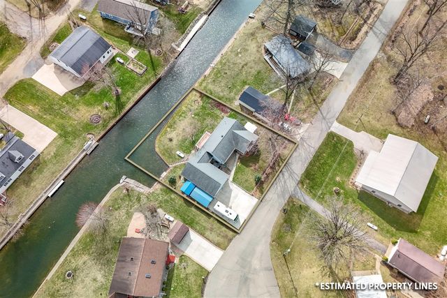 6877 Rowley Drive, Osseo, MI 49266