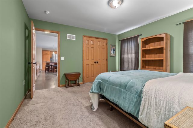 6877 Rowley Drive, Osseo, MI 49266