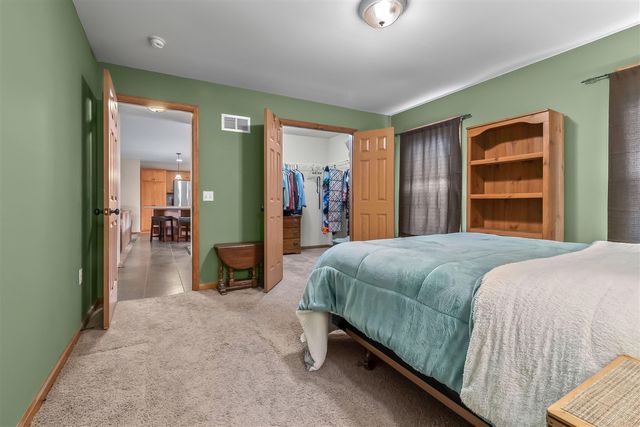 6877 Rowley Drive, Osseo, MI 49266