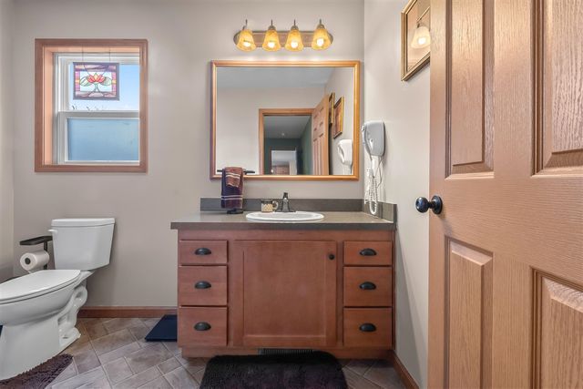 6877 Rowley Drive, Osseo, MI 49266