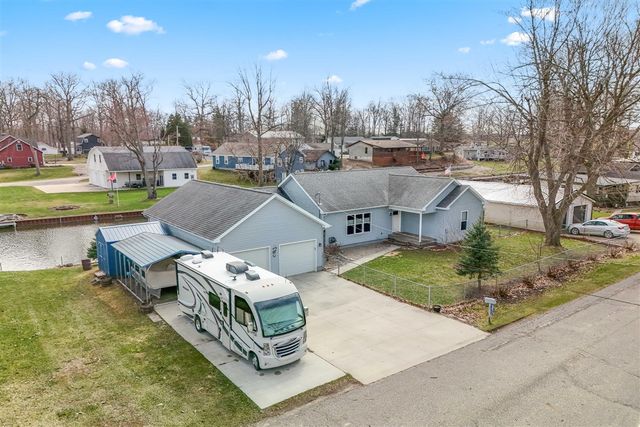 6877 Rowley Drive, Osseo, MI 49266