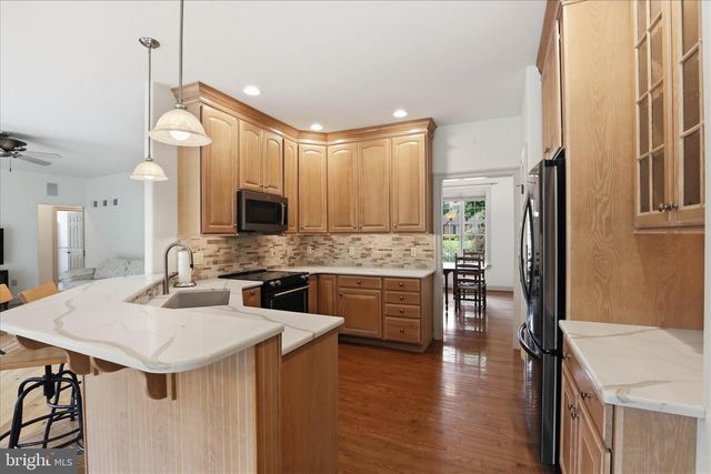 2271 PORTER WAY, Lancaster, PA 17601