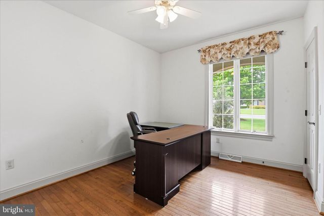 2271 PORTER WAY, Lancaster, PA 17601