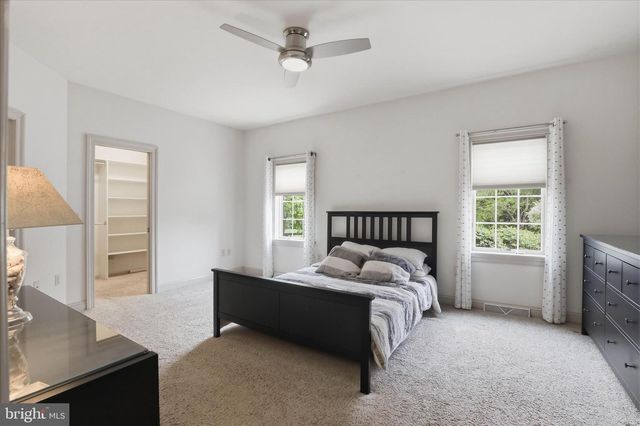 2271 PORTER WAY, Lancaster, PA 17601