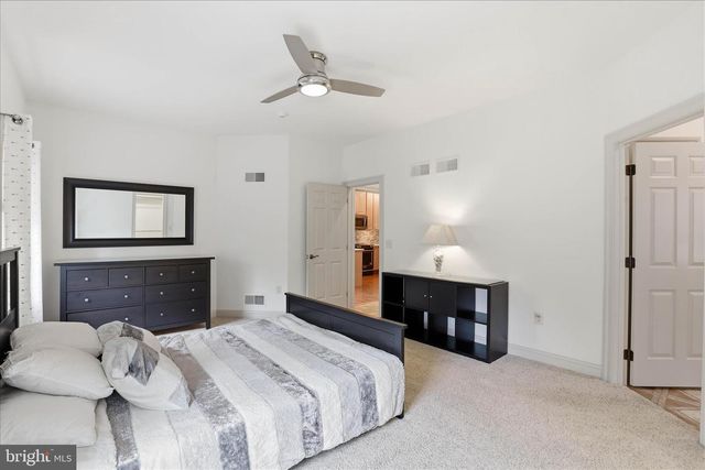 2271 PORTER WAY, Lancaster, PA 17601