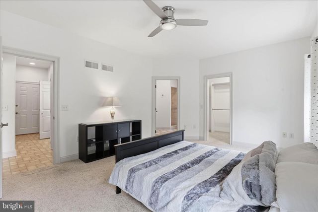 2271 PORTER WAY, Lancaster, PA 17601