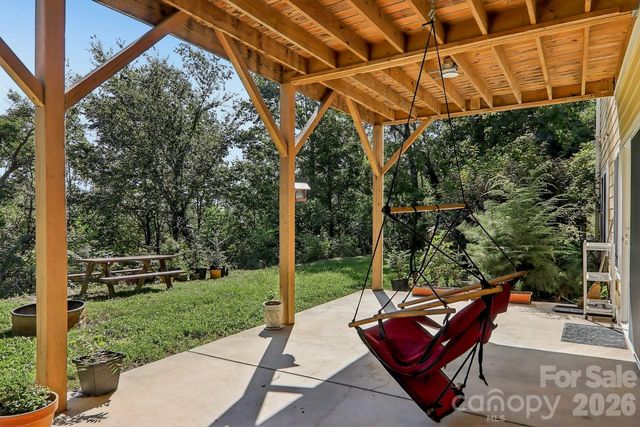 280 Kelses Valley Drive, Mars Hill, NC 28754