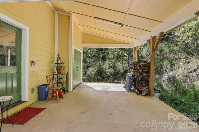 280 Kelses Valley Drive, Mars Hill, NC 28754