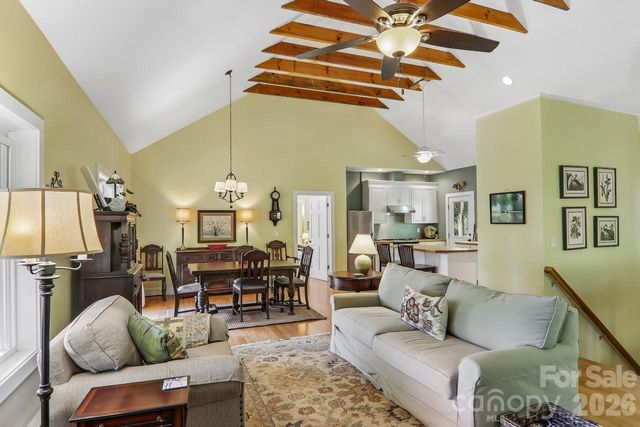 280 Kelses Valley Drive, Mars Hill, NC 28754