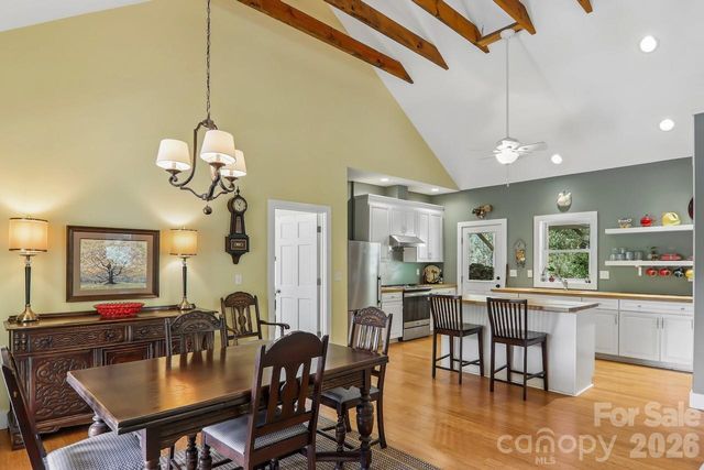 280 Kelses Valley Drive, Mars Hill, NC 28754
