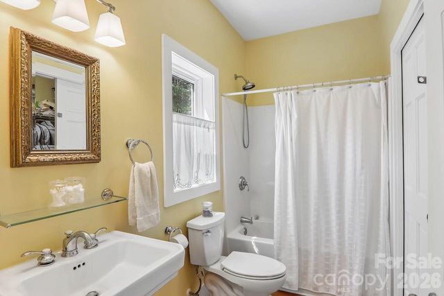 280 Kelses Valley Drive, Mars Hill, NC 28754