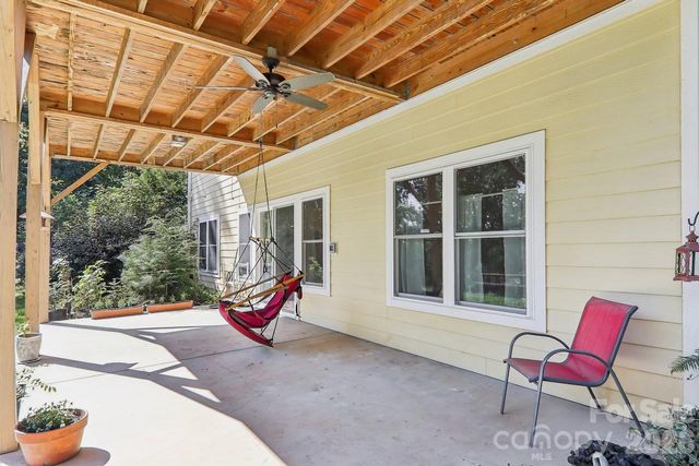280 Kelses Valley Drive, Mars Hill, NC 28754