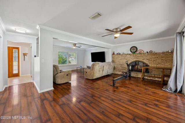 6435 N KADEN Drive N, Jacksonville, FL 32277