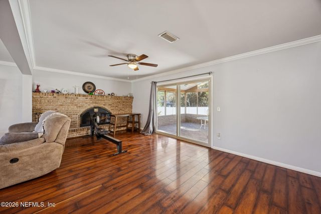 6435 N KADEN Drive N, Jacksonville, FL 32277