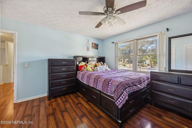 6435 N KADEN Drive N, Jacksonville, FL 32277