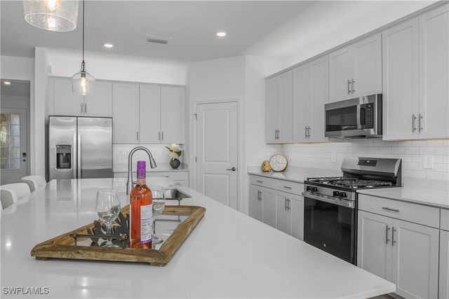 21123 Verawood LOOP, Estero, FL 33928