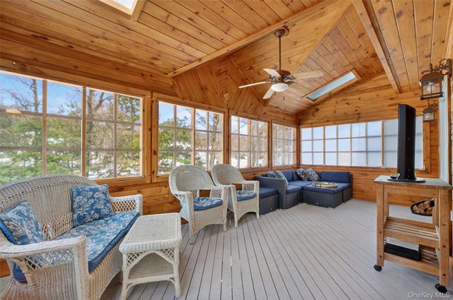 68 Blackberry Way, Hopewell Junction, NY 12533