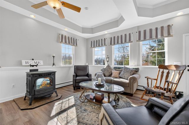 68 Blackberry Way, Hopewell Junction, NY 12533