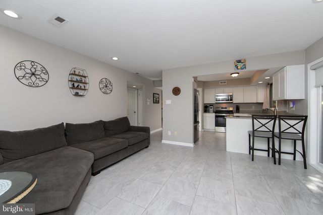1405 CHANTICLEER, Cherry Hill, NJ 08003