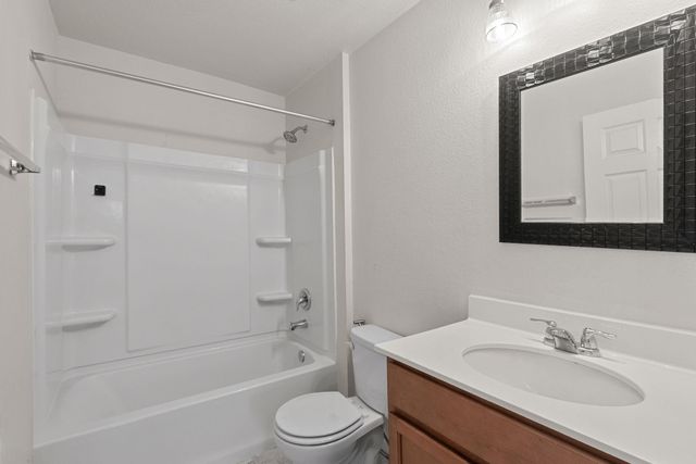 240 Nectar DR, Buda, TX 78610