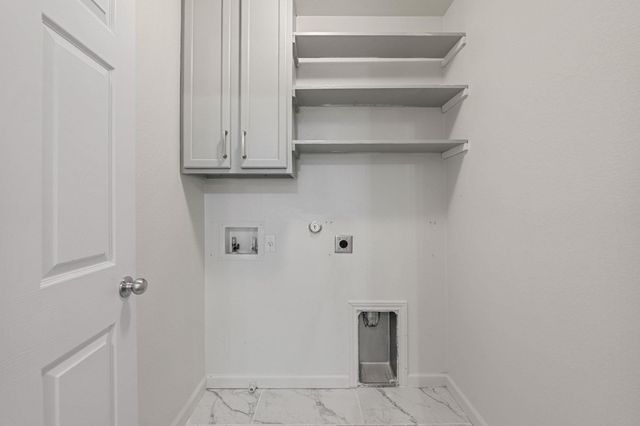 240 Nectar DR, Buda, TX 78610