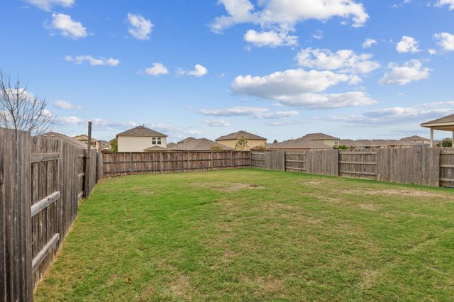 240 Nectar DR, Buda, TX 78610