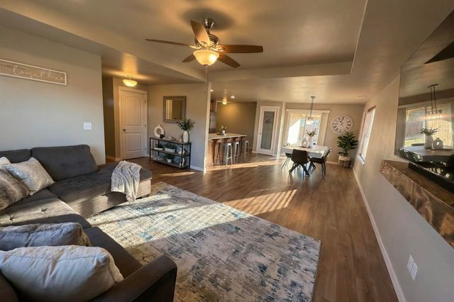 8268 29th Street, White City, OR 97503