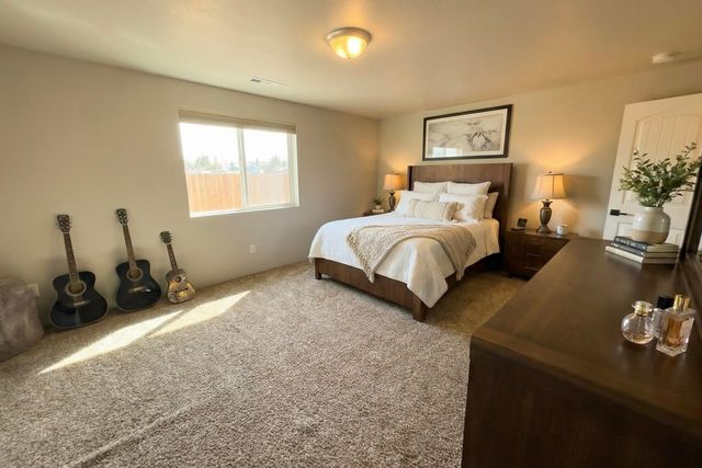 8268 29th Street, White City, OR 97503