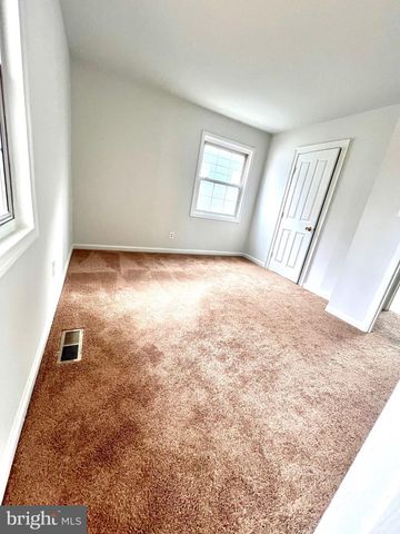 7219 BEVERLY PARK DR, Springfield, VA 22150