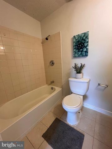 7219 BEVERLY PARK DR, Springfield, VA 22150