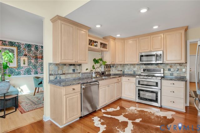 10812 Erin Green Ct, Chester, VA 23831