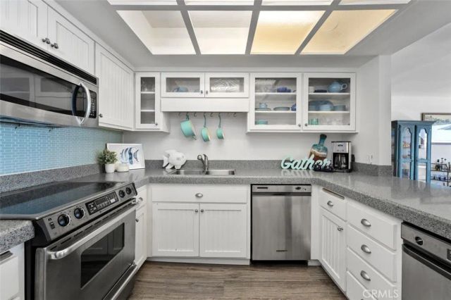 2430 Glenneyre, Laguna Beach, CA 92651
