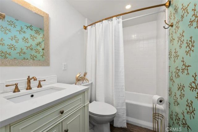 2430 Glenneyre, Laguna Beach, CA 92651